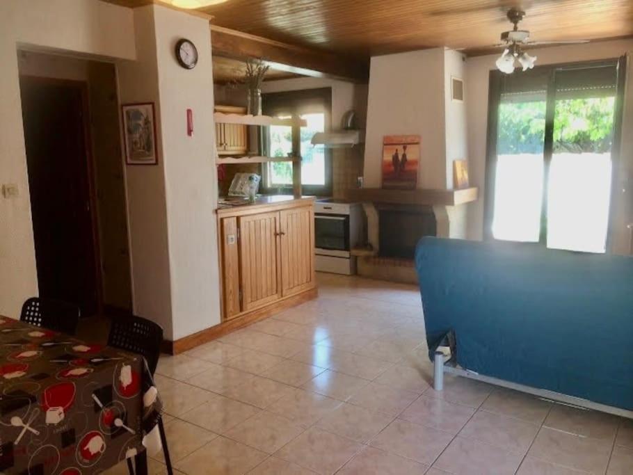 Superbe Appartement En Residence Avec Patio Villeneuve-lès-Maguelonne Buitenkant foto